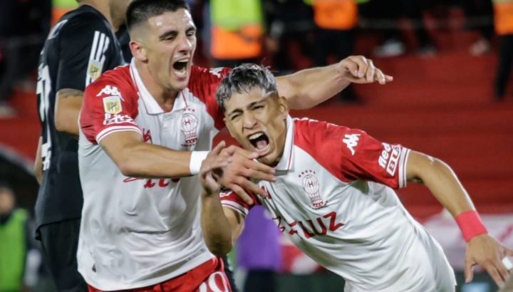 Huracán sufrió pero avanzó con doblete de Ramírez: 3-2 a Riestra y duelo ante Central en cuartos