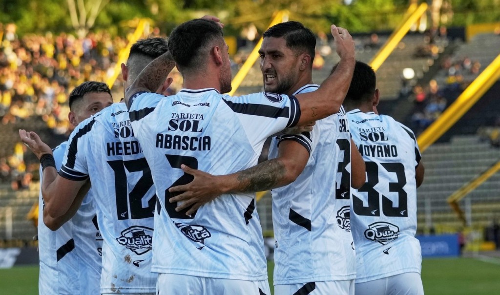 Central Córdoba ganó en Venezuela y quedó a un paso histórico de los octavos de la Libertadores