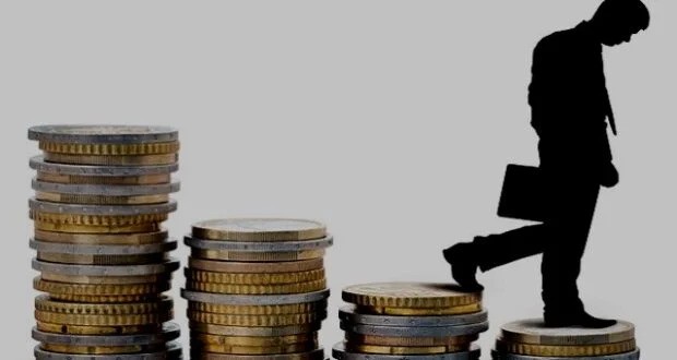 El salario real profundiza su caída en abril y pone en jaque el relato oficial de recuperación
