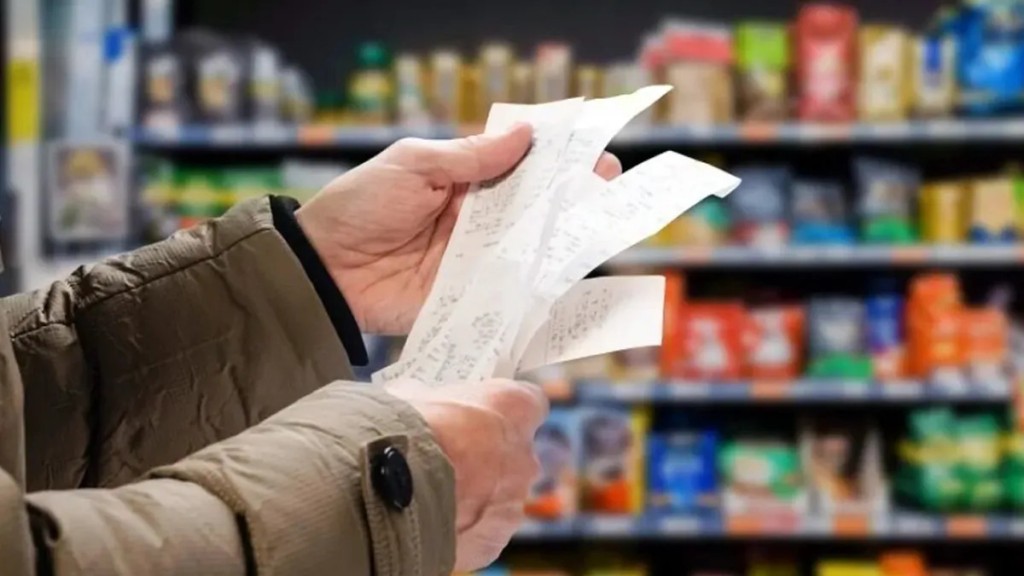 Colapsa el consumo: mayo volvió a dar negativo y ni los comercios barriales salvan la caída