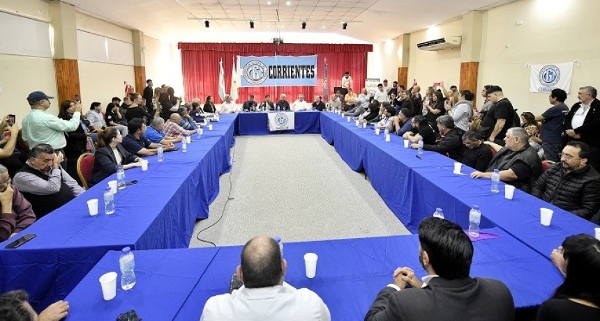 FUERTE MENSAJE DE KICILLOF: llam&oacute; a unirse contra Milei y acelerar la construcci&oacute;n de una alternativa nacional