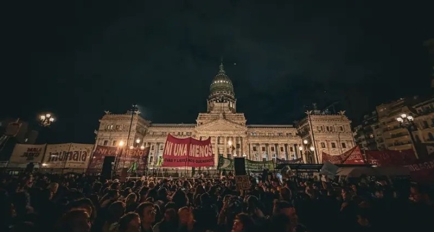 A 11 A&Ntilde;OS DE NI UNA MENOS: una multitud volvi&oacute; a las calles y los recientes femicidios reavivaron el reclamo de justicia