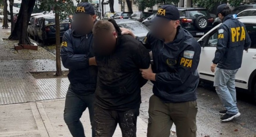 IMPACTANTE CAPTURA EN SAN TELMO: cay&oacute; uno de los pr&oacute;fugos m&aacute;s buscados de Santa Fe y ofrec&iacute;an una recompensa millonaria