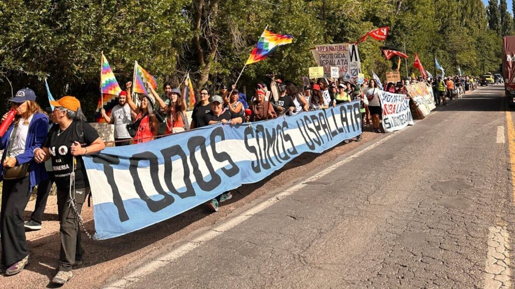 Estalla la crisis en Mendoza: aprueban la minería de cobre en plena rebelión por el agua