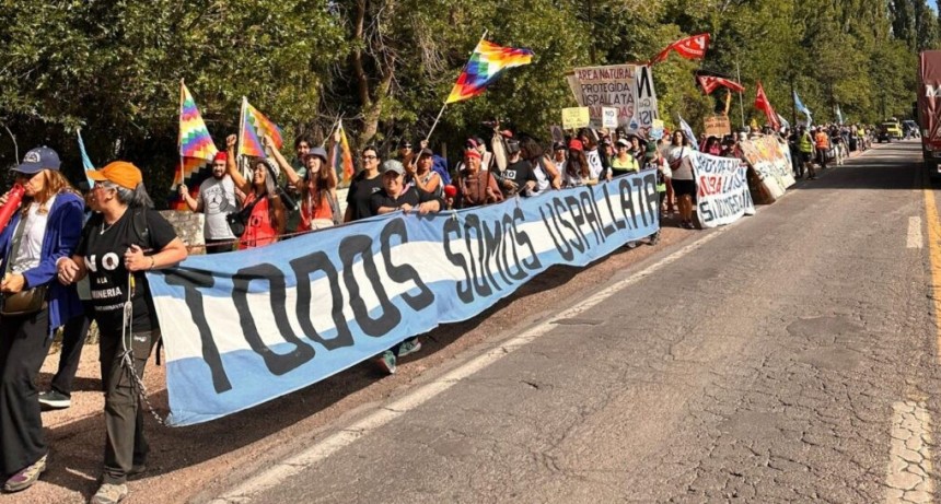 Estalla la crisis en Mendoza: aprueban la minería de cobre en plena rebelión por el agua